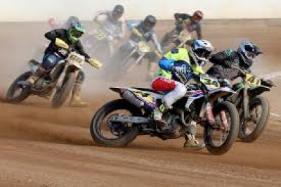 Zlatá přilba již tuto neděli!